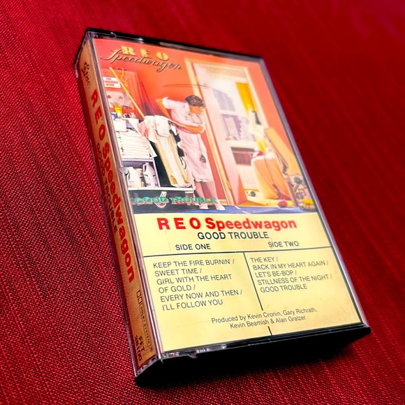REO SPEEDWAGON - GOOD TROUBLE- cassette - Picture 1 of 2